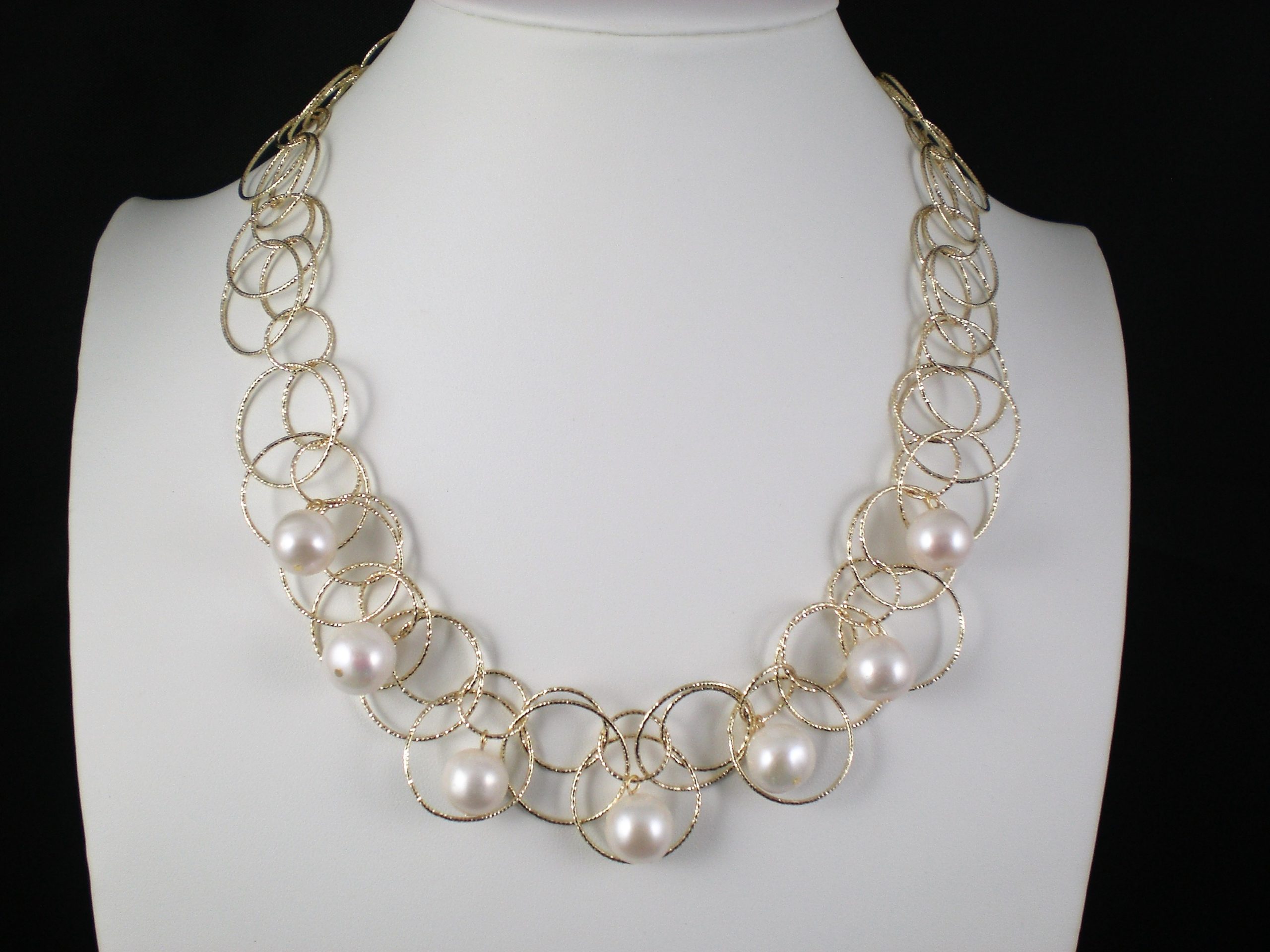 white pearl gold necklace