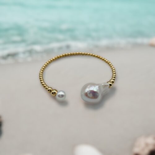 Gold and Pearl Cuff Bracelet B554