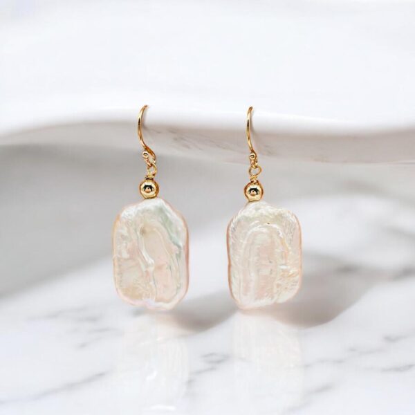 White Rectangle Pearl Dangle ED999