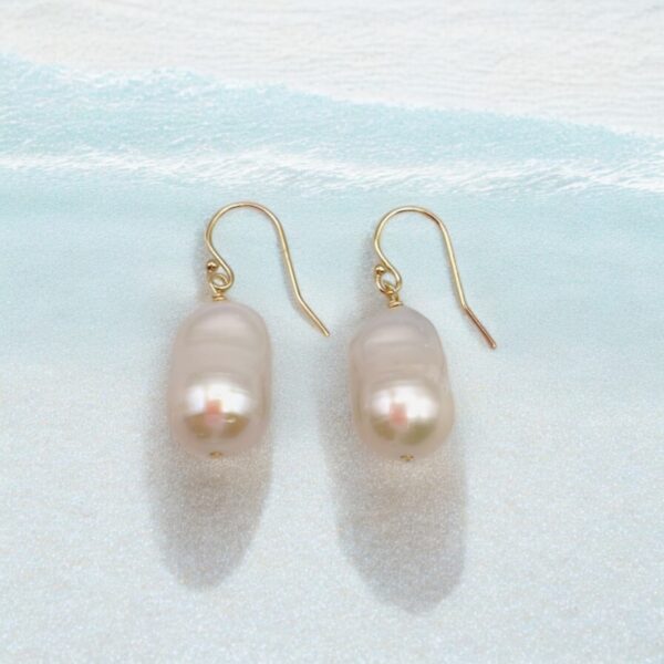 White Baroque Pearl Dangle ED1214