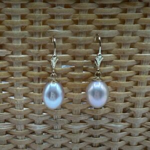 Soft Pink Teardrop Pearl Earring ED1299