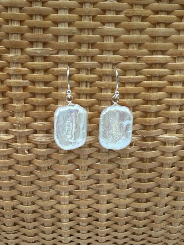 Rectangle White Pearl Dangle Earring ED1301