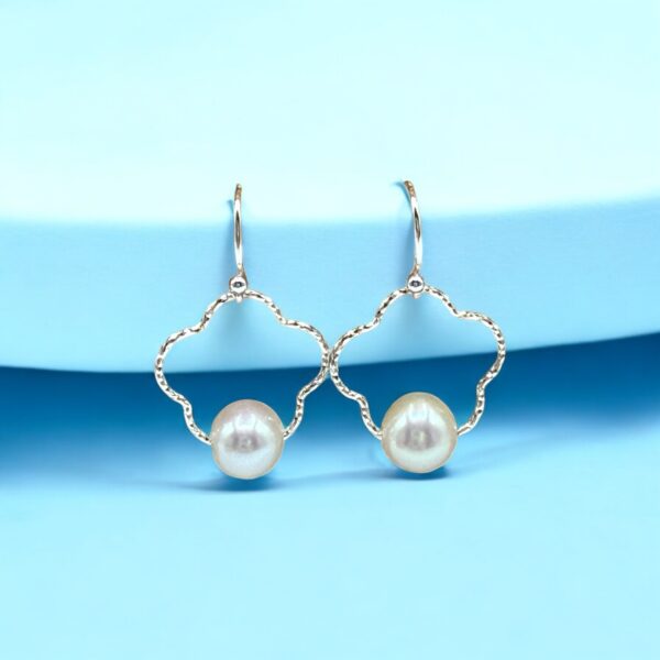 Sterling clover and pearl dangle ED1275